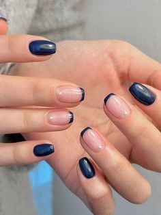 Pink Navy Nails, Pink And Dark Blue Nails, Short Nails Dark Blue, Simple Dark Blue Nails, Navy Blue Square Nails, Short Gel Nails Blue, Nail Ideas Dark Blue, Short Navy Blue Nails, Blue Gel Nails Short