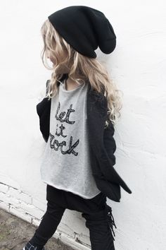 LET IT ROCK TEE Baby Mode, Casual Outfit Inspiration, Trendy Kids, Kid's Fashion