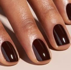 Dark Neutral Nails, Brown Nail Trends, Brown Pedicure, Dark Short Nails, Nail Designs Chic, Brown Nail Designs, Dark Gel Nails, Brown Nail, Winter Designs