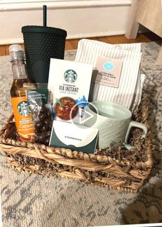 * christmas gift for mom, christmas gift basket ideas! Coffee Bundle Gift, Starbucks Themed Gift Basket, Gift Basket Ideas Coworkers, Ice Coffee Gift Basket, Boba Gift Basket, Women Raffle Basket Ideas, Christmas Basket Aesthetic, Birthday Gift For Coworker Ideas, Big Gift Basket Ideas