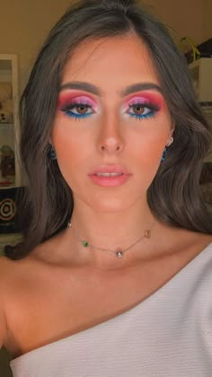 Dramatic Pink Eyeshadow Looks, Colorful Makeup Looks For Brown Eyes, Fiesta Makeup Mexican, Multi Color Makeup Look, Easy Colorful Makeup Looks, Eye Makeup Ideas For Brown Eyes Colorful, Easy Eyeshadow Looks Colorful, Eyeshadow Looks Color, Colorful Makeup For Brown Eyes