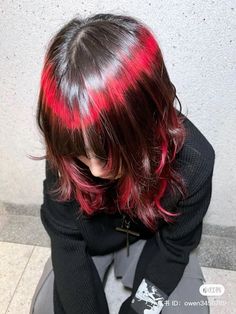 Halo Hair Color, Red Halo Hair, Ghost Roots, Halo Hair Colors, Short Wolf Haircut, Black And Red Hair, Wolf Haircut, Red Hair Inspo, Dyed Hair Inspiration