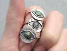 Bezel Set Ring Cabochon, Unusual Rings Design, Metal Jewelry Handmade, Eye Outline, Evil Eye Ring Silver, Metal Art Jewelry, Silversmithing Jewelry, Dope Jewelry Accessories, Bezel Jewelry