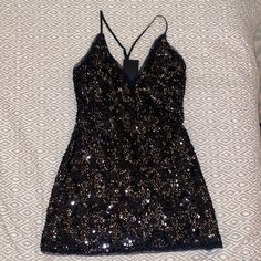 Adorable Nwt Dress, Only Tried On. Perfect For A Birthday, Party, New Years, Etc. Super Mini Length, Cross Back With Adjustable Straps. Fits Tts Small Beaded Flapper Dress, Nye Dress, Mini Party Dress, Mini Party, Roaring 20s, Black Sequin Dress, Pretty Food, Black Sequins, Fancy Dresses