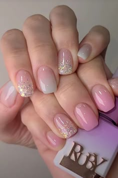 Hi my name is Tijana, I come from Serbia and I am a professional nail tehnician. It all startes out small but now I have my own small nails salon called 'Flawless'. The difference between me and others of my profession is that I can portray anything my clients want on their nails. Gel Toe Nails, Beauty Nails Design, Simple Gel Nails, Soft Nails, Elegant Nails, Chic Nails, Best Acrylic Nails