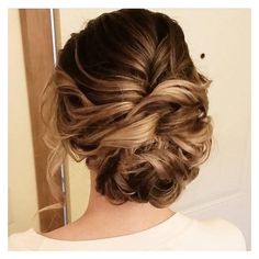 Loose Updo Wedding, Side Part Short Hair, Messy Updo Wedding, Updo Loose, Wedding Hairstyles Updo Messy, Updo Messy, Messy Wedding, Blond Hairstyles, Updo Bridal