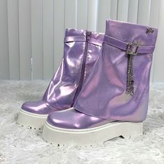 Nwob - New Without Box. Sparkl Fairy Couture Luna Metallic Iridescent Fold Over Combat Boots Booties Purple Size 6 Sparkle Buckle And Sfc Charms: The Sparkle Buckle And Sfc Charms Add A Touch Of Glamour And Charm To The Overall Design. Thick Sole: The Luna Combat Boot Features A Thick Sole That Provides Excellent Support And Comfort For All-Day Wear. No Laces: Designed For Modern-Day Trailblazers, These Boots Feature A Convenient Zip-Up Closure, Eliminating The Need For Laces. Sparkl Fairy Coutu Fairy Couture, Purple Ankle Boots, Chukka Boots Women, Barbie Core, Cozy Boots, Couture Shoes, Black Suede Ankle Boots, Brown Leather Ankle Boots, Buckle Ankle Boots