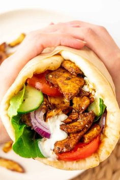 These vegan gyros combine delicious tofu with all the best Greek-inspired flavors. With soft flatbreads, creamy vegan tzatziki, and a medley of fresh veggies, they’re a must-try vegan meal idea. Pin this delicious tofu recipe and enjoy a plant-based Mediterranean favorite!