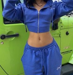 Stile Kylie Jenner, Trening Fitness, Wardrobe Tips, Outfits Chic, Tomboy Style Outfits, Nice Style, Streetwear Fashion Women, Baggy Pants