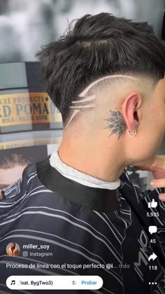 Hair Tattoo Designs, V Shaped Haircut, Mens Twists Hairstyles, Fade Haircut Designs, Male Haircuts Curly, Mens Hairstyles Fade, Mens Haircuts Short Hair, Shaved Hair Designs, Short Hair Tomboy