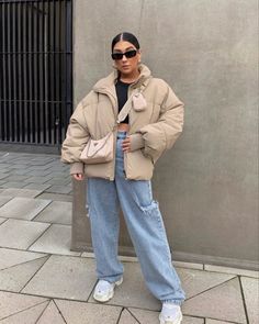 Cute Outfit Ideas For Winter, Puffer Jacket Outfit Women, Outfit Ideas For Christmas, Aesthetics Outfits, Beige Puffer Jacket, Outfit Ideas For Winter, Beige Puffer, Winter Aesthetics