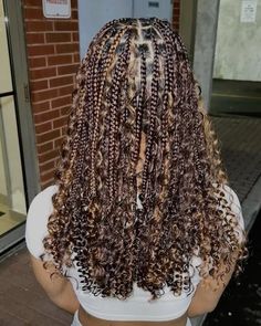 Goddess Braids Mid Length, Winter Braided Hairstyles, Braids For Winter, Winter Braids, Hairstyles Mid Length, Holiday Braids, Ombre Braids, Hair Braid Patterns, Short Box Braids Hairstyles