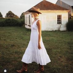 Brand New With Tags White Dress With Boots, Cowboy Hats Women, Countryside Fashion, Country Outfits Women, Cowboy Hat Styles, White Cowboy Hat, Dresses With Cowboy Boots, Engagement Picture Outfits, White Cowboy Boots