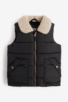 Boys Fasion, Black Gilet, Boys Winter Jackets, Half Jacket, Creative T Shirt Design, Sweet Shirt, Types Of Jackets, Stylish Work Outfits, Boys Coat