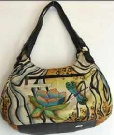 Painted Handbag, Hobo Handbag, Beautiful Handbags, Purse Accessories, Bags Purses, Design Model, Purses And Handbags, Clutches, Purses And Bags