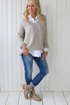 MARILYN Jumper, BEIGE - Knits - BYPIAS Mode Over 50, Stil Boho, Fashion Trends Winter, Summer Hair, Casual Winter Outfits, Fashion Over 40, 가을 패션, Fashion Over 50