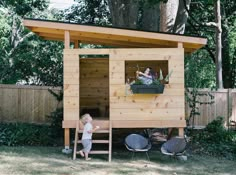 A Century-Old Home in New Jersey | A Cup of Jo Outdoor Playhouse Ideas, Modern Playhouse, Backyard Fort, Moderne Have, Wooden Shed, Pergola Diy, Backyard Playhouse, Build A Playhouse, Backyard House