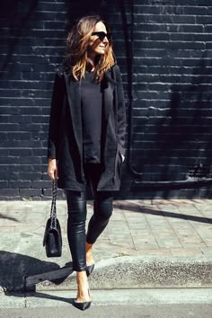 all black everything. Minimalisticky Chic, Street Mode, Black Is The New Black, Bohol, Elegante Casual, Total Black