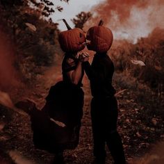 Spooky Szn, Halloween Photoshoot, Halloween Inspo, Spooky Scary, Halloween Photos, Halloween Backgrounds, Fall Pictures