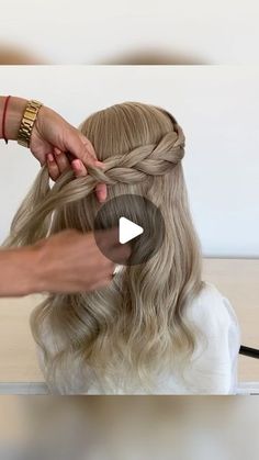 Updos For Junior Bridesmaids, Easy Braided Wedding Hairstyles, Easy Updo With Braid, Side Braid Updo Tutorial, Updo With Braid Tutorial, Girls Updos For Wedding, Bun And Braid Hairstyles, Girls Hairstyles For Weddings, Easy Hairstyles For Medium Hair Wedding