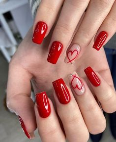 Red Summer Nails 2024, Red Nails Summer, Nail Art Vermelho, Red Heart Nails, Hello Nails, Simple Gel Nails, Blush Nails, Short Acrylic Nails Designs, Pink Acrylic Nails