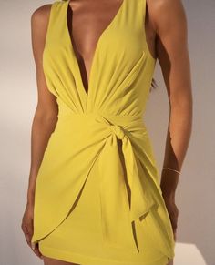 Matric Dance Dresses, Fiesta Outfit, Spring Summer Outfits, Dance Dresses, Fashion Sewing, Yellow Dress, Western Fashion, Beautiful Outfits