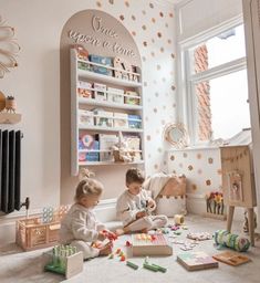 Play Room Baby Ideas, Playroom For Multiple Ages, Kids Bedroom With Play Area, Baby Girl Toddler Room, Toddlers Bedroom Girl, Playroom Inspiration For Kids, Play Room Girls Kids, Playroom Mural Ideas Diy, Kids Playroom Wall Ideas