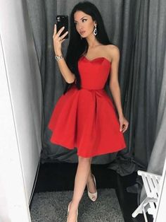 Bridelily A-Line Satin Sweetheart Sleeveless With Ruffles Short/Mini Dresses - Prom Dresses Short Mini Dresses, Sweetheart Homecoming Dress, Red Ball Gown, Mini Prom Dresses, Graduation Party Dresses, Mini Homecoming Dresses, Satin Homecoming Dress, Cheap Homecoming Dresses, Red Homecoming Dresses