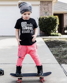 Insta famous, Instagram, Famous on Instagram, Brand Rep, Skater Girl, Toddler Tomboy Kids, Famous On Instagram, Skater Kids, Urban Street Wear, Insta Famous, Victorian Boy, Children Outfits, Boys Fashion Trends, Famous Kids