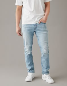 AE AirFlex+ Slim Straight Jean Slim Jeans Outfit, Mens Light Wash Jeans, Light Wash Jeans Outfit, Blue Jeans Outfit Men, Wash Jeans Outfit, Pants For Men Casual, Straight Jeans Outfit, Sb Dunks, Jeans Outfit Men