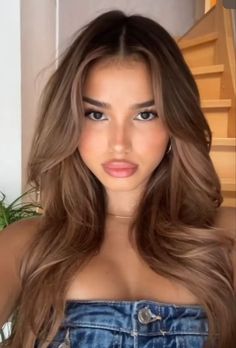 Dark Features Light Hair, Light Brown Hair Olive Skin Tone, What Hair Color Looks Good On Tan Skin, Brown Hair 2023 Fall, Hairstyles For Tan Skin, Summer Hair For Brown Skin, Light Brown Hair With Root Melt, Light Brown Latina Hair, Highlights Brown Hair Blended