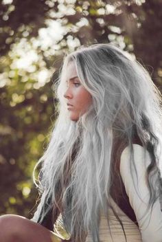 Long Grey Hair, Long Messy Hair, Beautiful Gray Hair, Hair Gray, Silver Grey Hair, Long Gray Hair, Hair Locks, Trendy Hair, Pastel Hair