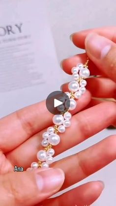 Pearl Bracelet Tutorial, Diy Pearl Earrings, Kundan Jewelry, Fabric Earrings, Polki Jewellery, Kundan Necklaces, Kundan Jewellery, Bracelet Tutorial, Indian Jewellery