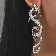 This Unique Pair Is A Wonderful Addition To Your Wardrobe And Your Style! Sure To Get Lots Of Compliments! Gshmjx00w00mqrs Chinese Dragon Design, Design Dragon, Dragon Earrings, Dragon Jewelry, Retro Party, Silver Dragon, Animal Earrings, Estilo Punk, Dragon Design