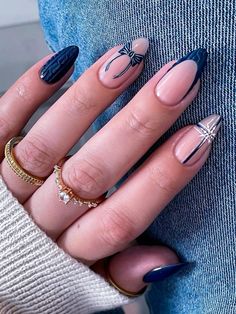 Blue Winter Nails/nailzkatkat Brown Long Nails, Aesthetic French Nails, Rings Coquette, Long Nails Almond, Outfit Animal Print, Tortoise Shell Nails, Ig Nails, Coquette Heart, Shell Nails