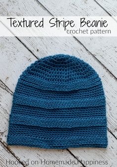 the textured stripe beanie crochet pattern is shown in blue and white