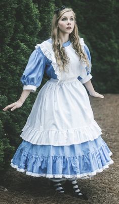 Disney Princess Cosplay, Aesthetic Styles, Alice Dress, Alice In Wonderland Aesthetic, Fun Outfits