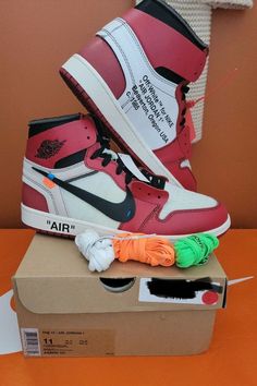 Air Jordan OFF-WHITE x 1 Retro High OG Sneaker in Chicago - AA3834 101 Off White Jordan 1 Chicago, Jordan 1 Off White Chicago, Off White Jordan 1, Jordan 1 Off White, Air Jordan 1 Chicago, Balenciaga Adidas, Jordan Off White, Adidas Boots, Perfect Sneakers