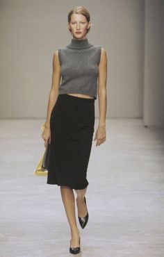 90s Minimalism Fashion, Miranda Hobbes, Models Off Duty, Mode Inspiration, Minimal Fashion