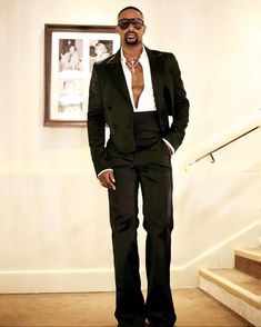 Laquan Smith 2024, Formal Dinner Outfit Men, Met Gala Outfits Men, Fashion Show Outfit Men, Gala Outfit Men, Black Men Suits Fashion, Unique Suits For Men, Suit Ideas For Men, Monochrome Outfit Men