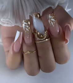 White And Gold Nails Simple, Nail Designs Bling, Fancy Nails Designs, Ombre Acrylic Nails, Her Nails, Fabulous Nails, Classy Nails