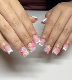 There's a new beauty trend taking over Instagram and it's absolutely stunning. Say hello to "quartz nails". Short Nail For Summer, Summer Nail Sets Acrylic, Shorties Nails Design, Short Decorated Nails, Shorties Nails Square Spring, Spring Nail Art Square, Spring Nail Sets Short, Short Nail Designs Summer 2024, Summer Nail Sets