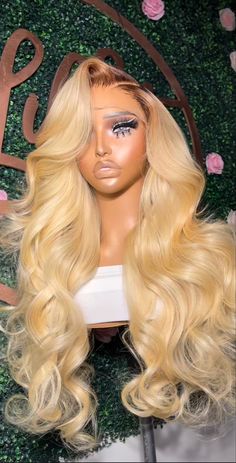 Baddie Wigs, Honey Blonde Lace Front Wigs, Birthday Hairstyle, Crochet Wigs, Fav Hairstyles, Long Curly Wigs, Money Nails, Best Human Hair Wigs