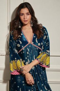 Shop for Rajiramniq Blue Silk Velvet Printed Kurta And Palazzo Set for Women Online at Aza Fashions Alia Bhatt, Designer Gowns, Silk Velvet, Kids Sleepwear, Maternity Fashion, Fancy Dresses, Festival Wear, Salwar Kameez, Aza Fashion