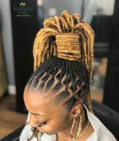 Hairstyle Ponytail, Blonde Dreads, New Natural Hairstyles, High Ponytail Hairstyles, Natural Hair Salons, Twisted Hair, Dreadlock Styles