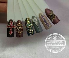 Crystal Placement, Caviar Nails, Nails Design With Rhinestones, Nail Jewelry, Nail Art Rhinestones