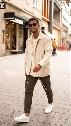 Men Outfit Spring, Looks For Men, Men Lifestyle, Herren Style, Spring Outfits Men, Smart Casual Men, Streetwear Mode, Mens Fashion Blog