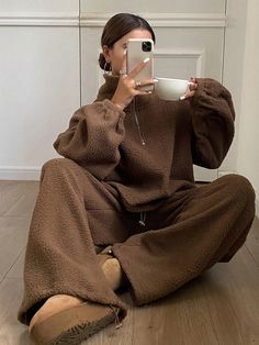 Coffee Brown  Collar   Plain  Embellished Slight Stretch Fall/Winter Women Clothing Matching Set Comfy, Cozy Fall Fits, Cute Cozy Outfits Lazy Days, Fall Pyjamas, Cute Fits For Winter, Cozy Winter Outfits Lazy Days, Chemo Clothes, Winter Lounge Outfit, Sweat Set Outfit