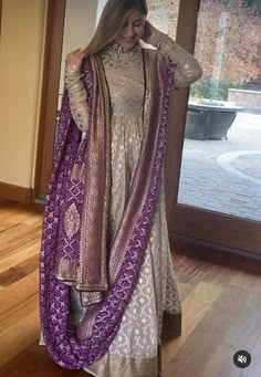 Designer Banarsi Suits, Banarsi Neck Suit Design, Purple Dupatta Combination Suit, Purple Banarsi Suit, Bhandej Dress Designs, Purple Dupatta Combination, Banarasi Dupatta Draping Styles On Suit, Banarsi Dupatta Draping Styles, Banarsi Gown Design