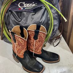 Gently Used Mens Cowboy Boots. Size 7d My Son Wore Them A Handful Of Times. Great Soles. No Scuff Marks That I Can See. Mens Cowboy, Ariat Shoes, Mens Cowboy Boots, Cowboy Western, Western Cowboy Boots, Western Boots, My Son, Cowboy Boots, Men's Shoes